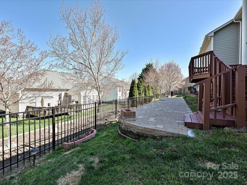 315 Drake Park Avenue, Fort Mill, SC 29708.  MLS# CAR4231306, YatesRealty ID 3836. Backyard