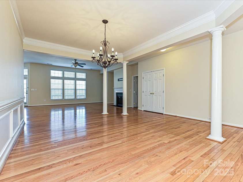315 Drake Park Avenue, Fort Mill, SC 29708.  MLS# CAR4231306, YatesRealty ID 3836. Dining Area