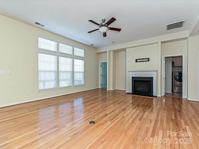 315 Drake Park Avenue, Fort Mill, SC 29708.  MLS# CAR4231306, YatesRealty ID 3836. Family Room