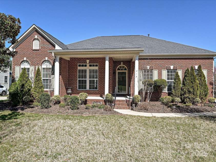 315 Drake Park Avenue, Fort Mill, SC 29708.  MLS# CAR4231306, YatesRealty ID 3836. Welcome Home!