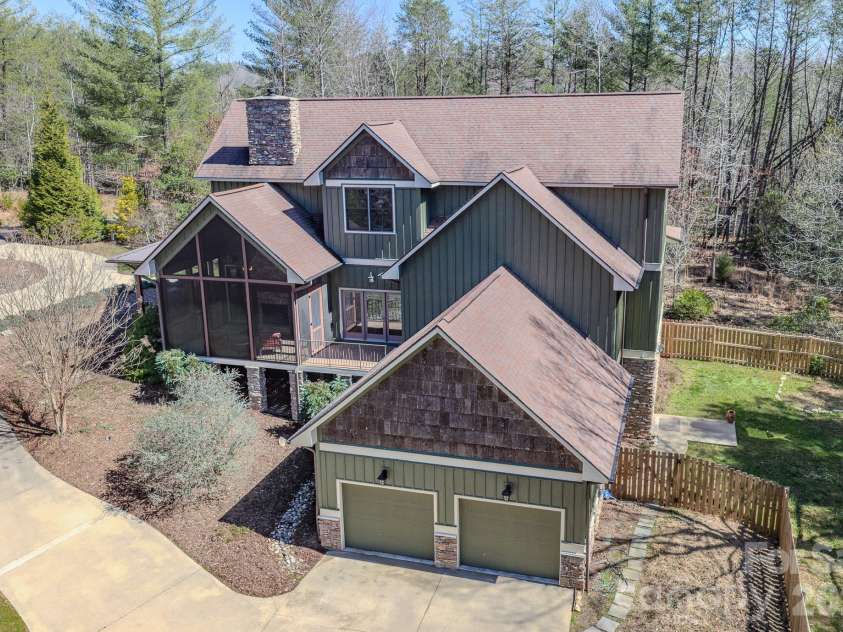 4836 Stream Side Lane, Morganton, NC 28655.  MLS# CAR4356291, YatesRealty ID 3836. 