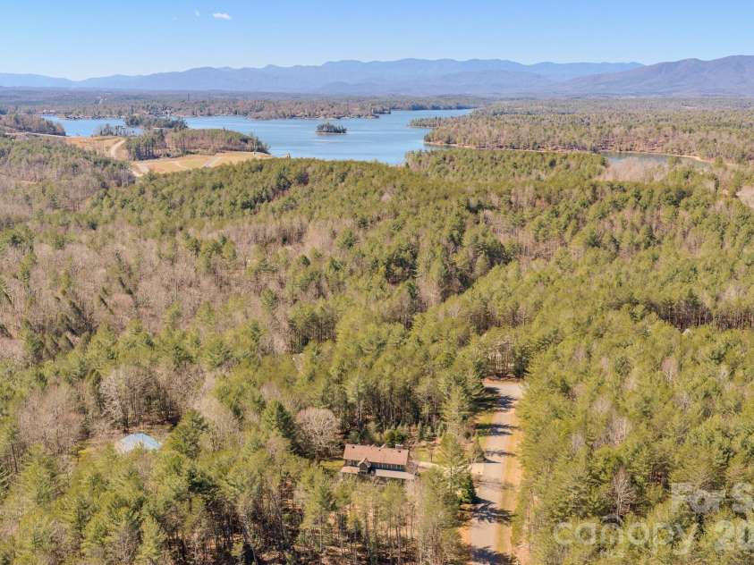 4836 Stream Side Lane, Morganton, NC 28655.  MLS# CAR4356291, YatesRealty ID 3836. 
