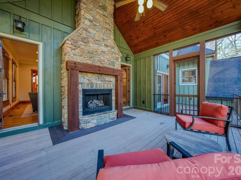 4836 Stream Side Lane, Morganton, NC 28655.  MLS# CAR4356291, YatesRealty ID 3836. 