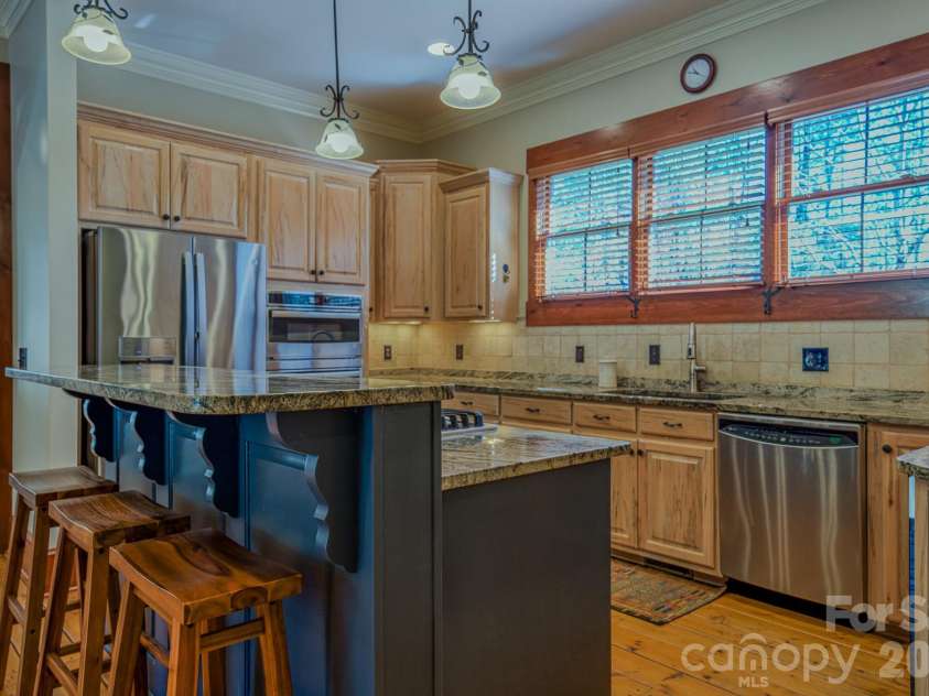4836 Stream Side Lane, Morganton, NC 28655.  MLS# CAR4356291, YatesRealty ID 3836. 