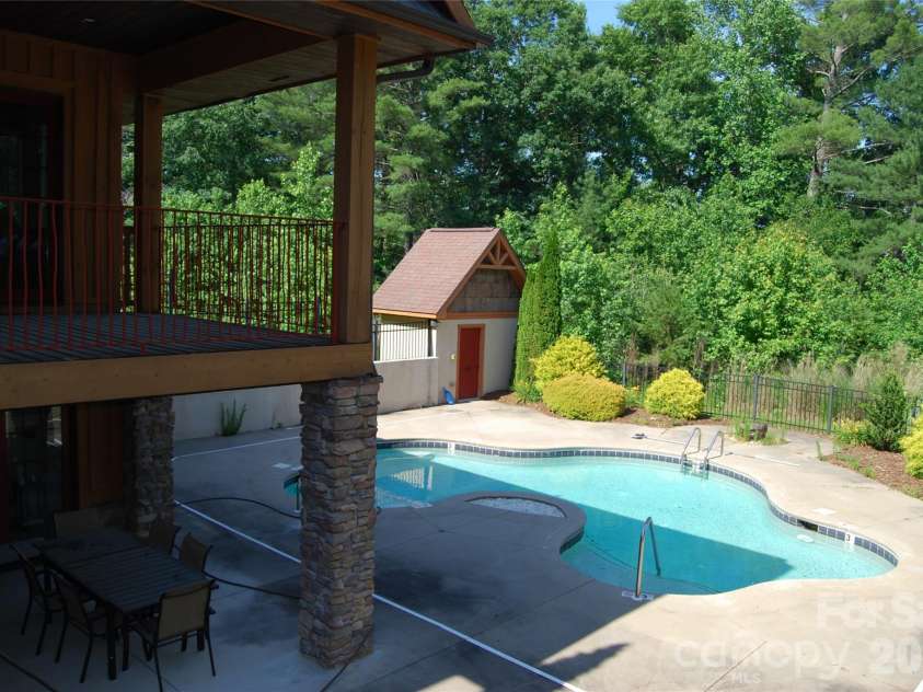 4836 Stream Side Lane, Morganton, NC 28655.  MLS# CAR4356291, YatesRealty ID 3836. Swimming Pool