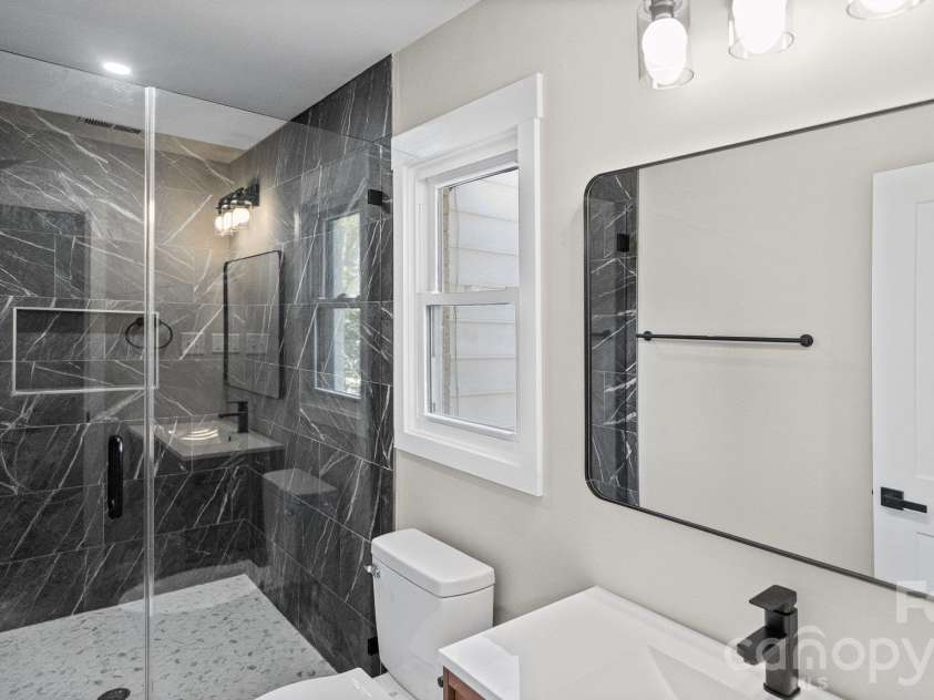 708 Aintree Road, Charlotte, NC 28215.  MLS# CAR4434948, YatesRealty ID 38360. 
