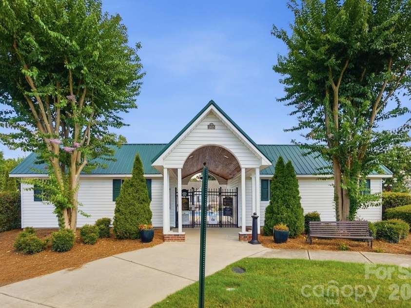 1730 Eagle Ridge Drive, Rock Hill, SC 29732.  MLS# CAR4403986, YatesRealty ID 38364. Lexington Commons Poo