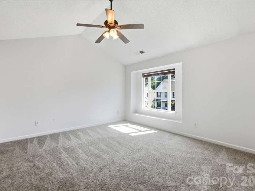1730 Eagle Ridge Drive, Rock Hill, SC 29732.  MLS# CAR4403986, YatesRealty ID 38364. Primary BR vaulted ceiling, w/walk-in and extra closet, and ensuite bathroom
