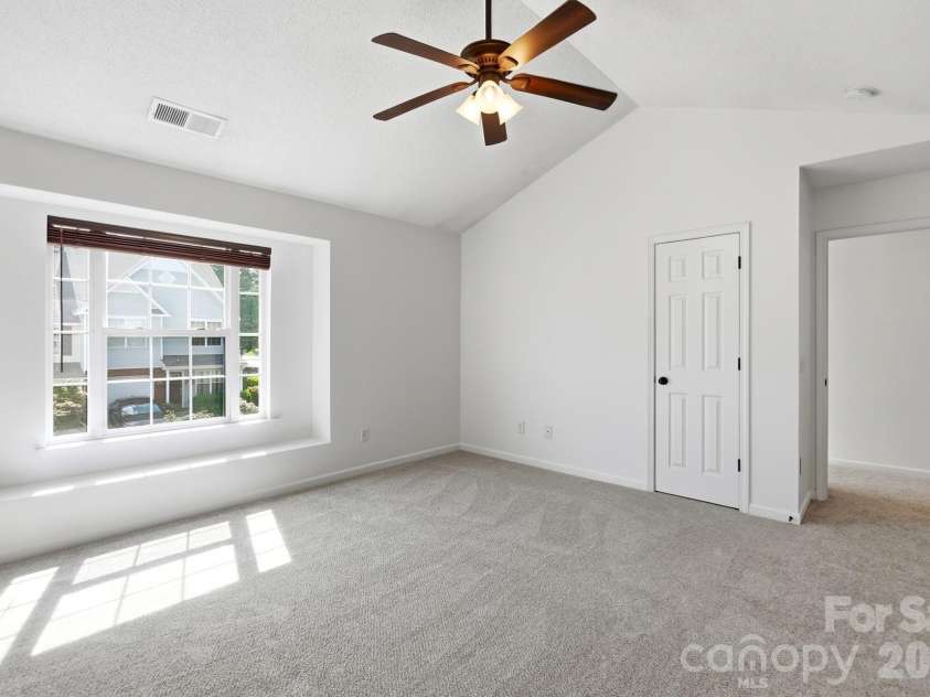 1730 Eagle Ridge Drive, Rock Hill, SC 29732.  MLS# CAR4403986, YatesRealty ID 38364. Primary BR vaulted ceiling, w/walk-in and extra closet, and ensuite bathroom