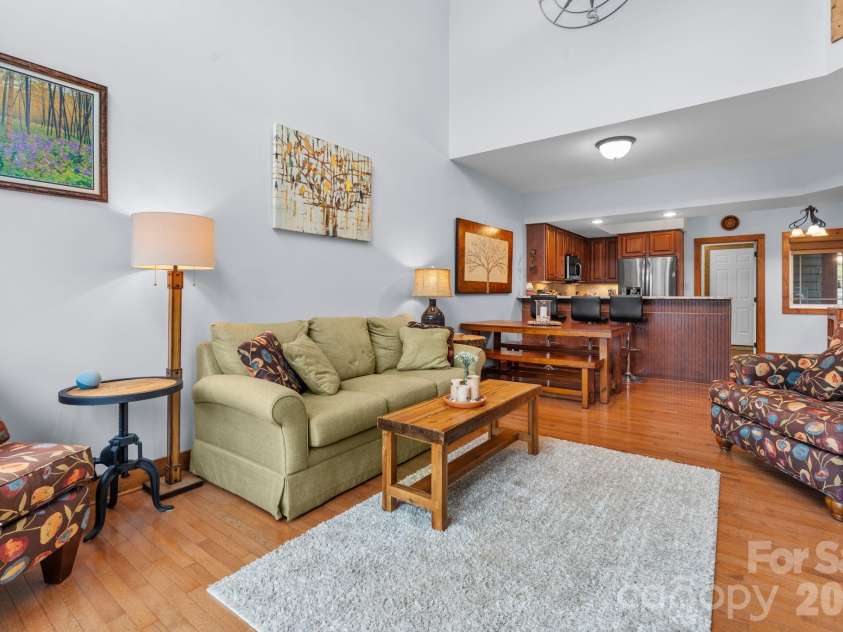 747 Whitetail Trail, Banner Elk, NC 28604.  MLS# CAR4402415, YatesRealty ID 38366. 