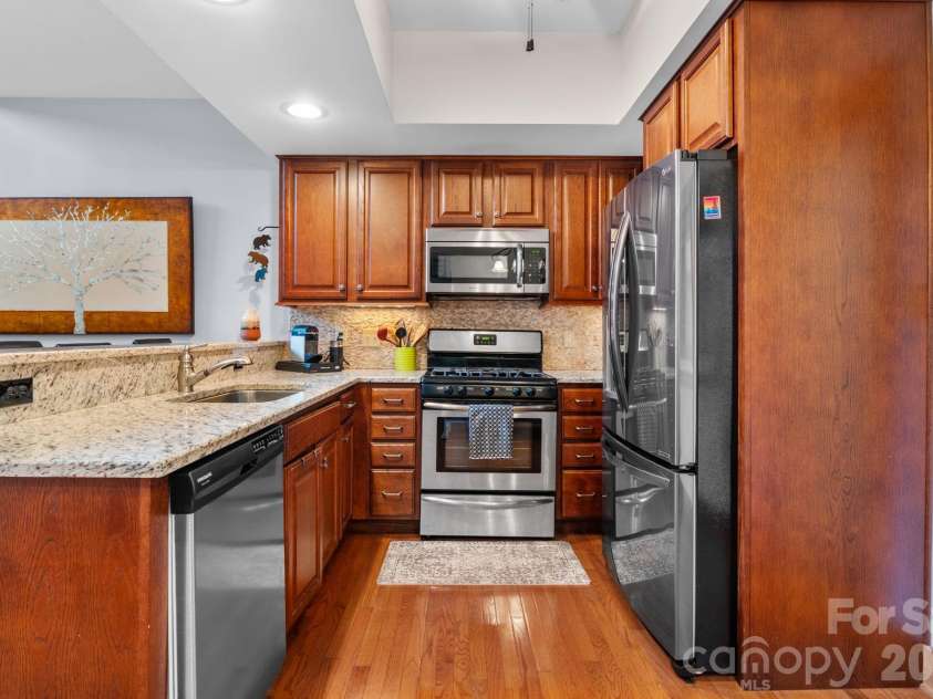 747 Whitetail Trail, Banner Elk, NC 28604.  MLS# CAR4402415, YatesRealty ID 38366. 