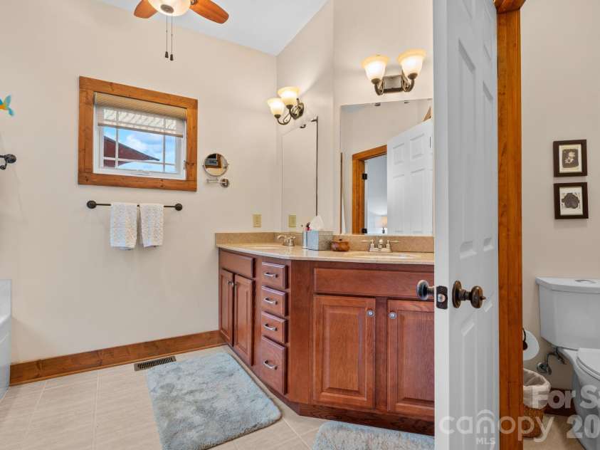 747 Whitetail Trail, Banner Elk, NC 28604.  MLS# CAR4402415, YatesRealty ID 38366. 