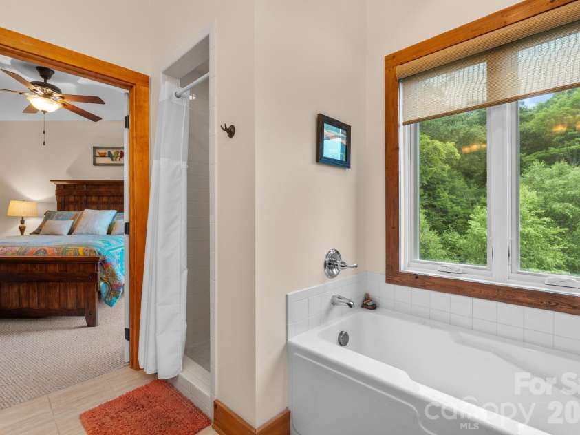 747 Whitetail Trail, Banner Elk, NC 28604.  MLS# CAR4402415, YatesRealty ID 38366. 