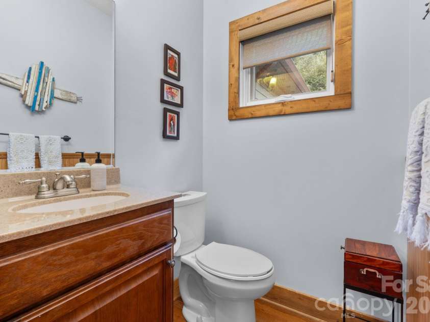 747 Whitetail Trail, Banner Elk, NC 28604.  MLS# CAR4402415, YatesRealty ID 38366. 