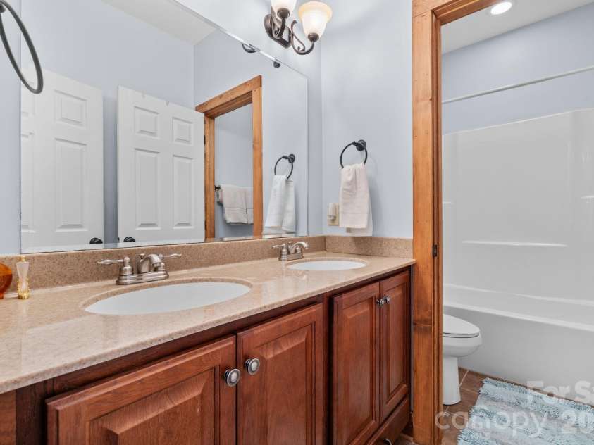 747 Whitetail Trail, Banner Elk, NC 28604.  MLS# CAR4402415, YatesRealty ID 38366. 