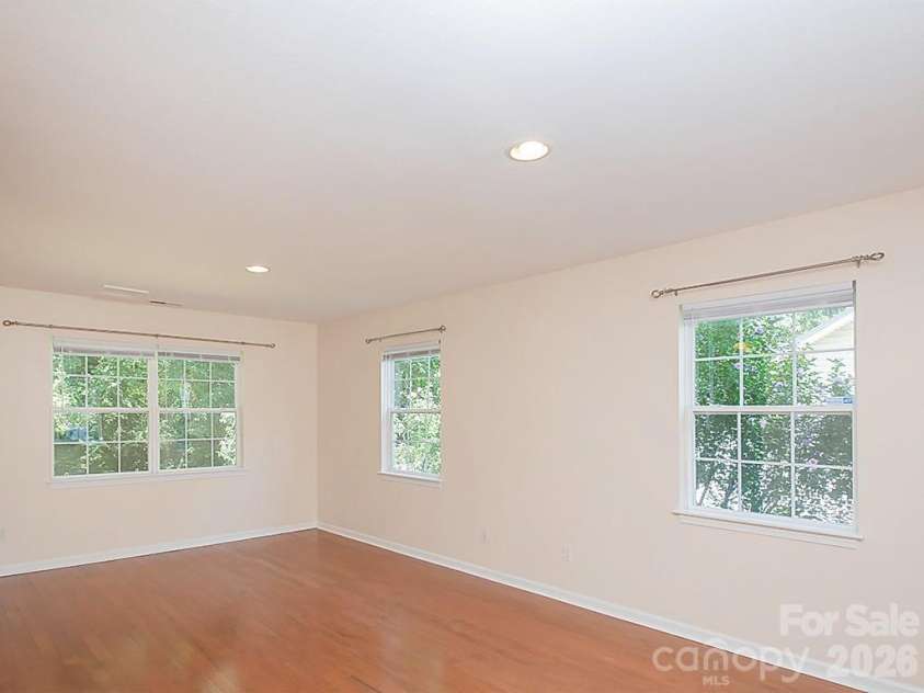 17 Pinecrest Drive, Asheville, NC 28803.  MLS# CAR4399525, YatesRealty ID 38367. 