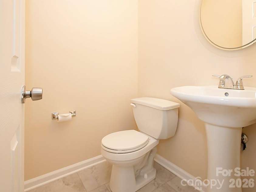 17 Pinecrest Drive, Asheville, NC 28803.  MLS# CAR4399525, YatesRealty ID 38367. 