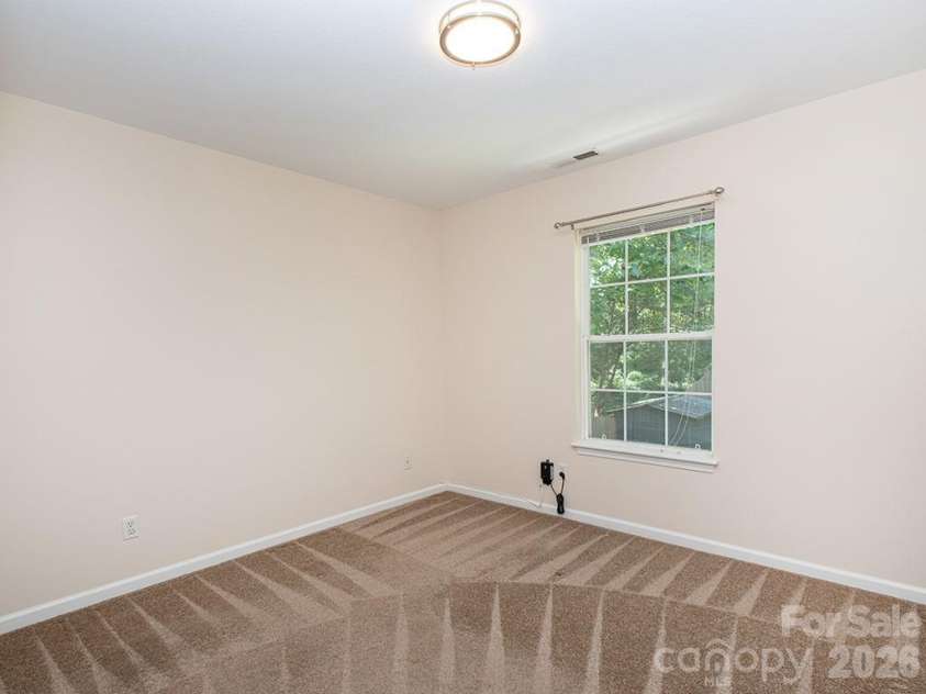 17 Pinecrest Drive, Asheville, NC 28803.  MLS# CAR4399525, YatesRealty ID 38367. 