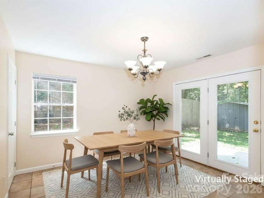 17 Pinecrest Drive, Asheville, NC 28803.  MLS# CAR4399525, YatesRealty ID 38367. 