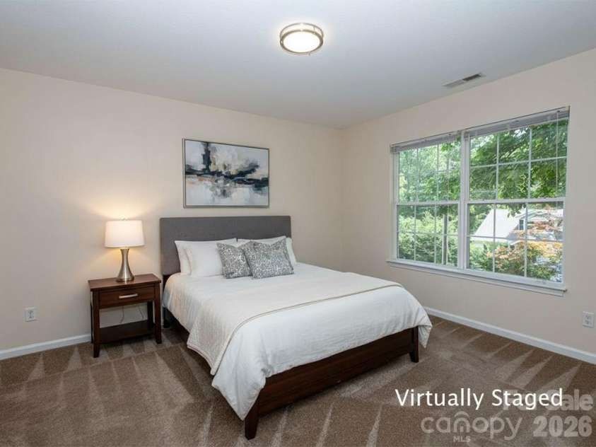 17 Pinecrest Drive, Asheville, NC 28803.  MLS# CAR4399525, YatesRealty ID 38367. 