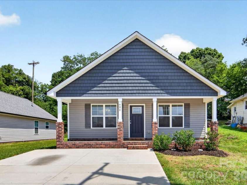 608 Ben Avenue, Kannapolis, NC 28081.  MLS# CAR4401654, YatesRealty ID 38368. 