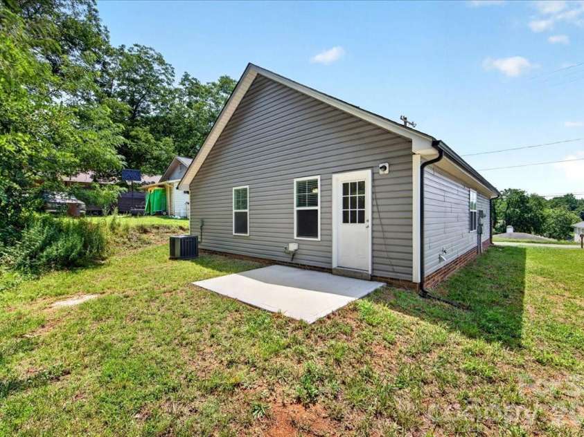 608 Ben Avenue, Kannapolis, NC 28081.  MLS# CAR4401654, YatesRealty ID 38368. 