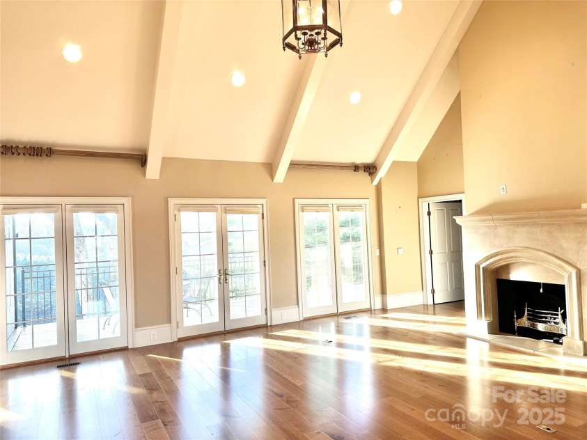 520 Landing Ridge Circle, Jefferson, NC 28640.  MLS# CAR4320460, YatesRealty ID 3837. 