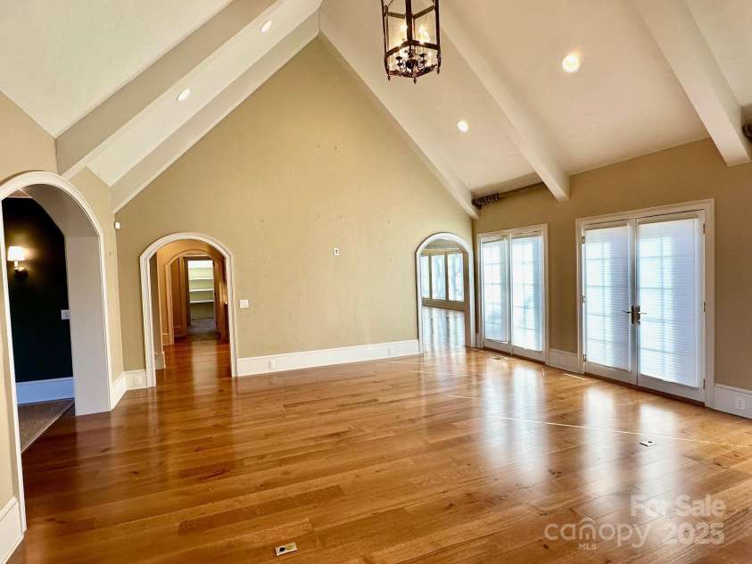 520 Landing Ridge Circle, Jefferson, NC 28640.  MLS# CAR4320460, YatesRealty ID 3837. 