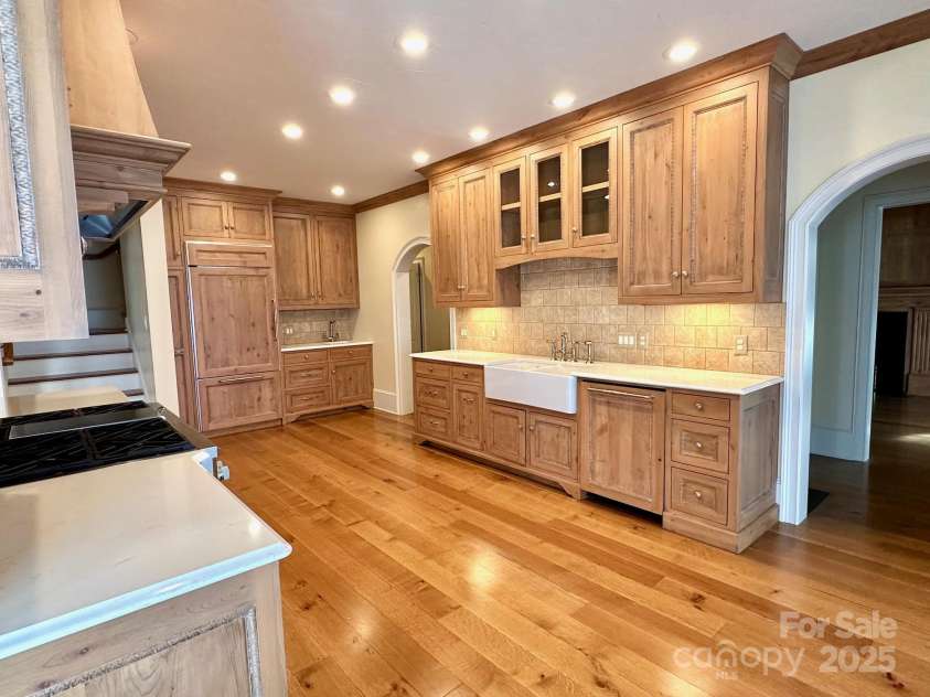 520 Landing Ridge Circle, Jefferson, NC 28640.  MLS# CAR4320460, YatesRealty ID 3837. 