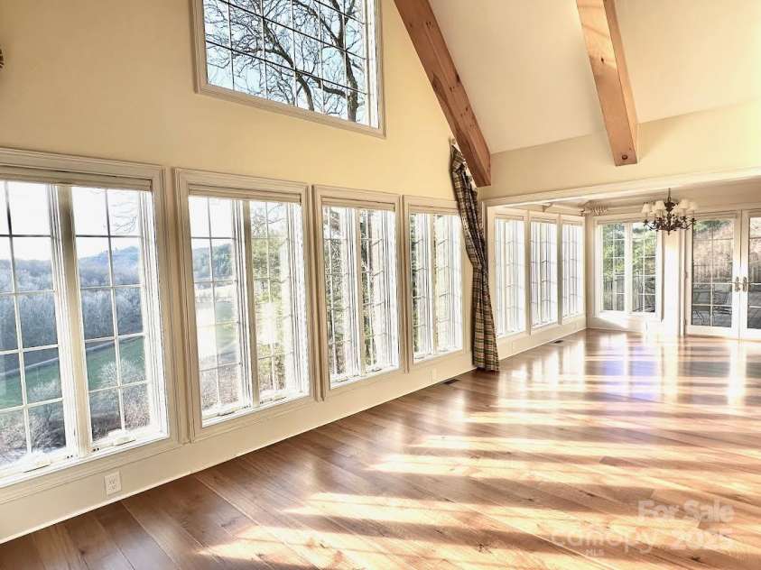 520 Landing Ridge Circle, Jefferson, NC 28640.  MLS# CAR4320460, YatesRealty ID 3837. 