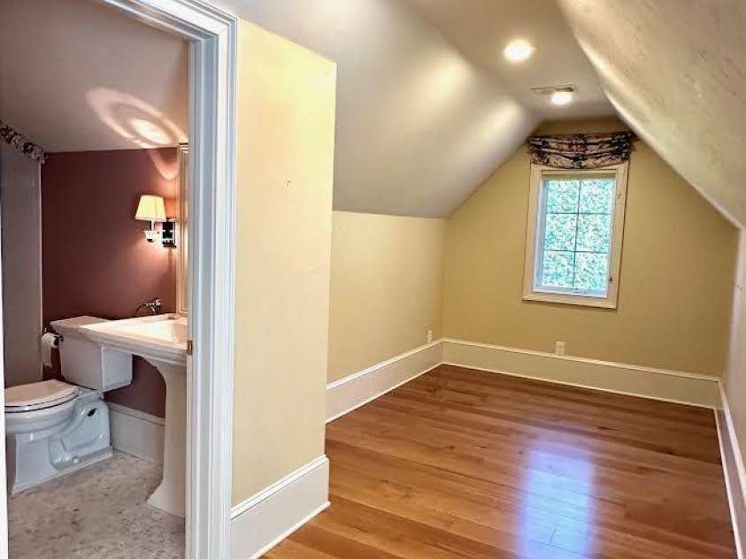 520 Landing Ridge Circle, Jefferson, NC 28640.  MLS# CAR4320460, YatesRealty ID 3837. 