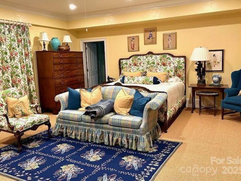 520 Landing Ridge Circle, Jefferson, NC 28640.  MLS# CAR4320460, YatesRealty ID 3837. 