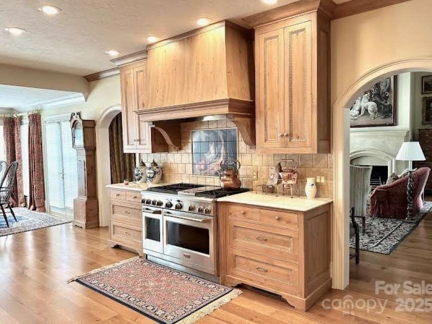 520 Landing Ridge Circle, Jefferson, NC 28640.  MLS# CAR4320460, YatesRealty ID 3837. 