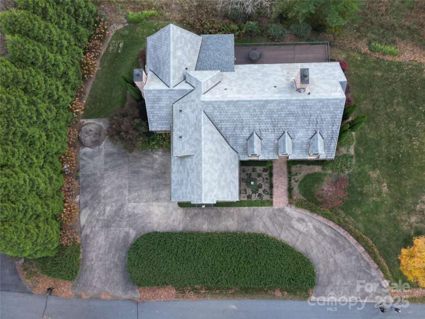 520 Landing Ridge Circle, Jefferson, NC 28640.  MLS# CAR4320460, YatesRealty ID 3837. 