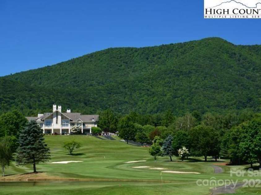 520 Landing Ridge Circle, Jefferson, NC 28640.  MLS# CAR4320460, YatesRealty ID 3837. 