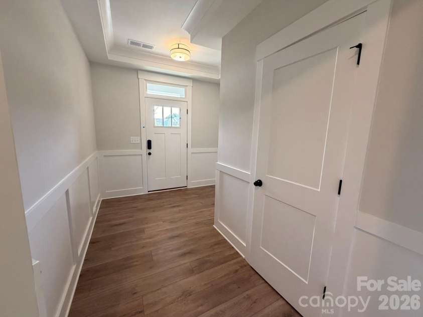 450 Blythe Townhome Lane, Waxhaw, NC 28173.  MLS# CAR4367104, YatesRealty ID 38371. Entryway