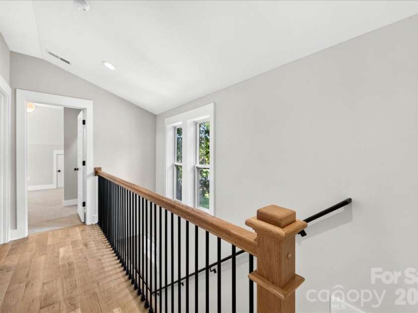 3940 Admiral Avenue, Charlotte, NC 28205.  MLS# CAR4378548, YatesRealty ID 38372. 3rd floor hall