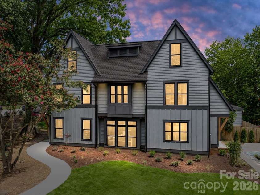 3940 Admiral Avenue, Charlotte, NC 28205.  MLS# CAR4378548, YatesRealty ID 38372. 