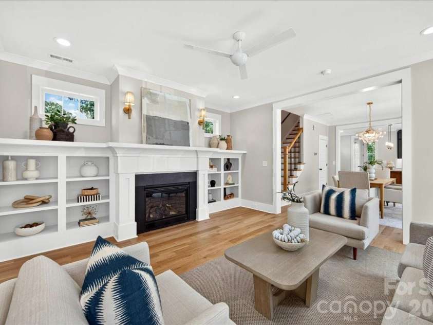 3940 Admiral Avenue, Charlotte, NC 28205.  MLS# CAR4378548, YatesRealty ID 38372. 