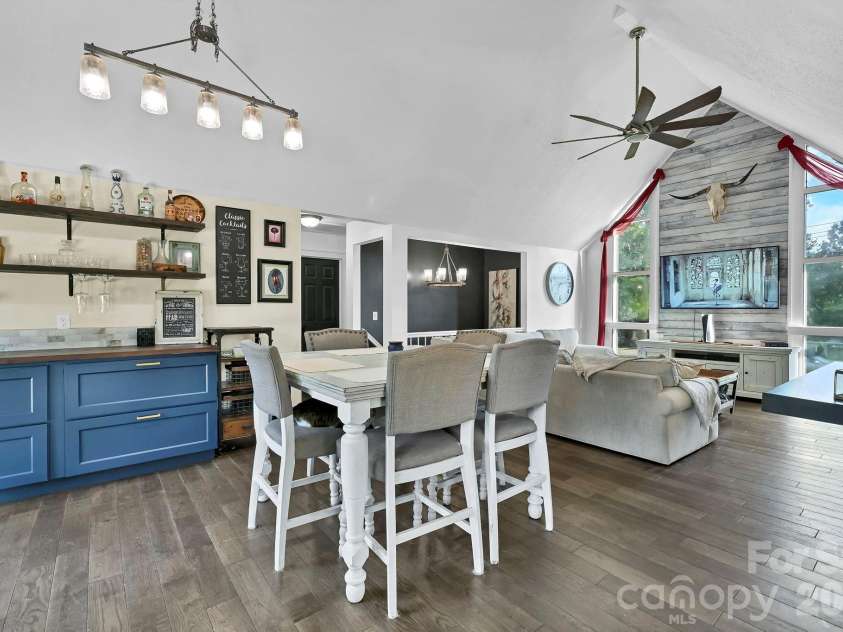 33 Souther Road, Hendersonville, NC 28732.  MLS# CAR4405335, YatesRealty ID 38373. 
