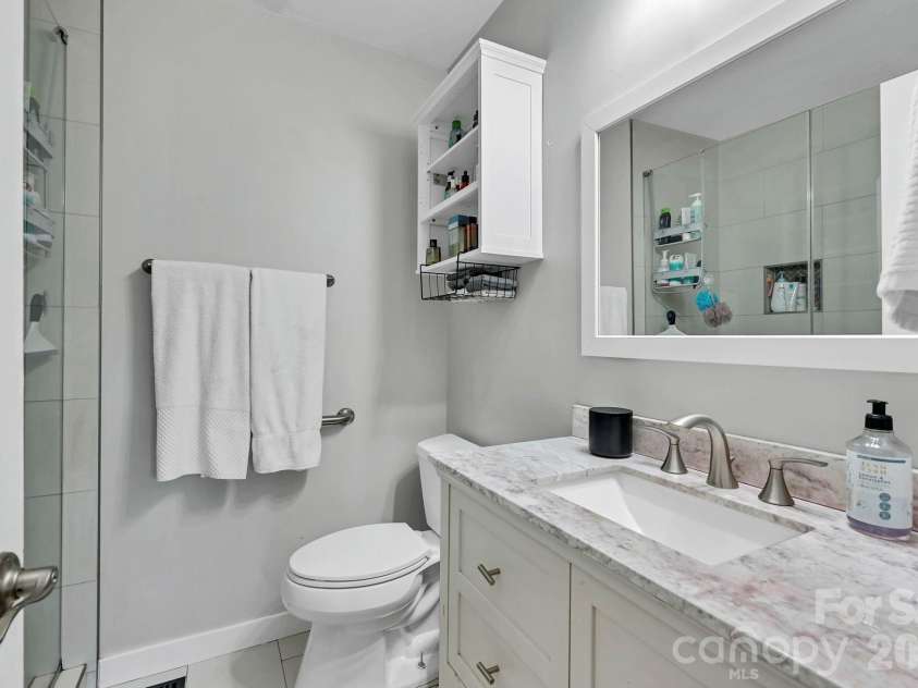 33 Souther Road, Hendersonville, NC 28732.  MLS# CAR4405335, YatesRealty ID 38373. 