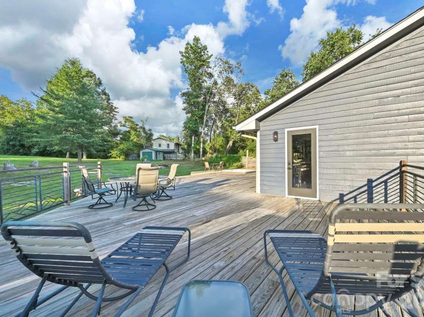 33 Souther Road, Hendersonville, NC 28732.  MLS# CAR4405335, YatesRealty ID 38373. 