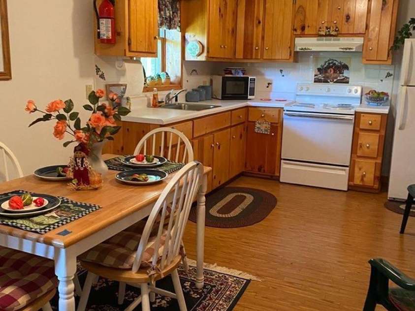 14 Zonia Lane, Piney Creek, NC 28663.  MLS# CAR4404674, YatesRealty ID 38374. 