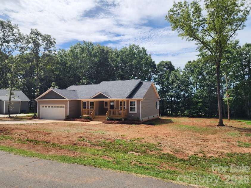 1940 Friendly Lane, Newton, NC 28658.  MLS# CAR4419690, YatesRealty ID 38380. Front Right Elev