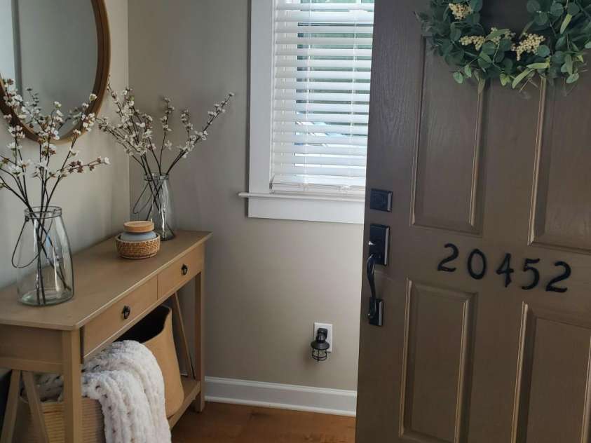 20452 Greenway Heights Drive, Cornelius, NC 28031.  MLS# CAR4404887, YatesRealty ID 38381. 