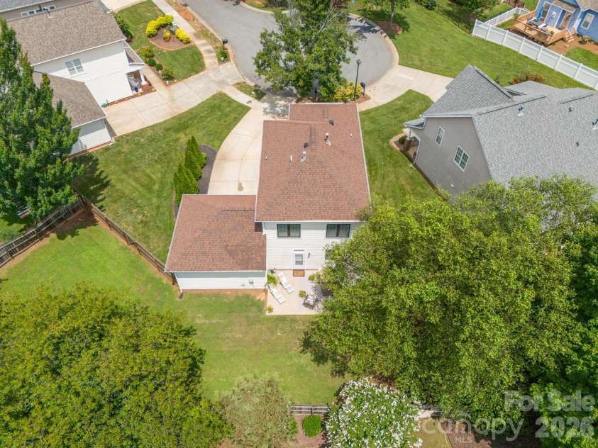 20452 Greenway Heights Drive, Cornelius, NC 28031.  MLS# CAR4410787, YatesRealty ID 38381. 