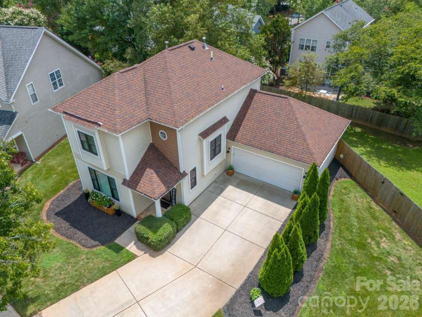 20452 Greenway Heights Drive, Cornelius, NC 28031.  MLS# CAR4410787, YatesRealty ID 38381. 