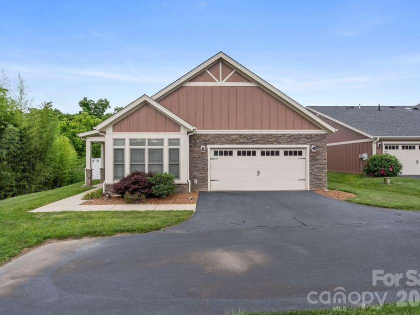 19 Westfield Way, Candler, NC 28715.  MLS# CAR4397227, YatesRealty ID 38382. 