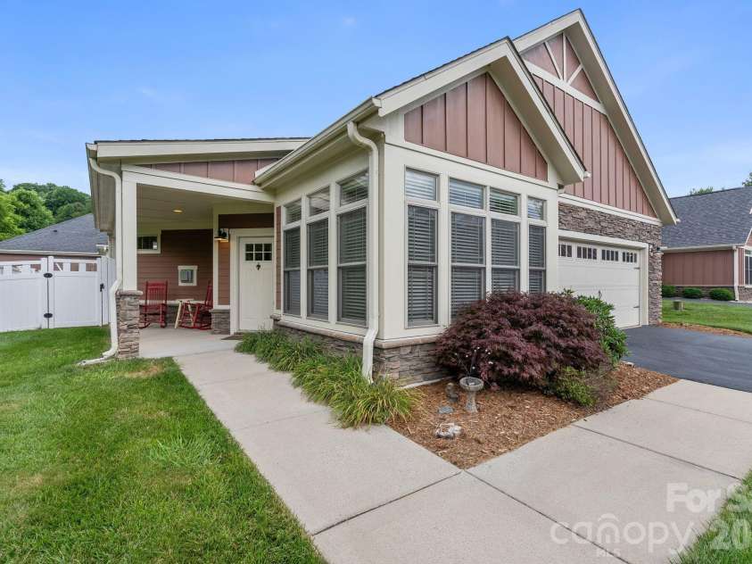 19 Westfield Way, Candler, NC 28715.  MLS# CAR4397227, YatesRealty ID 38382. 