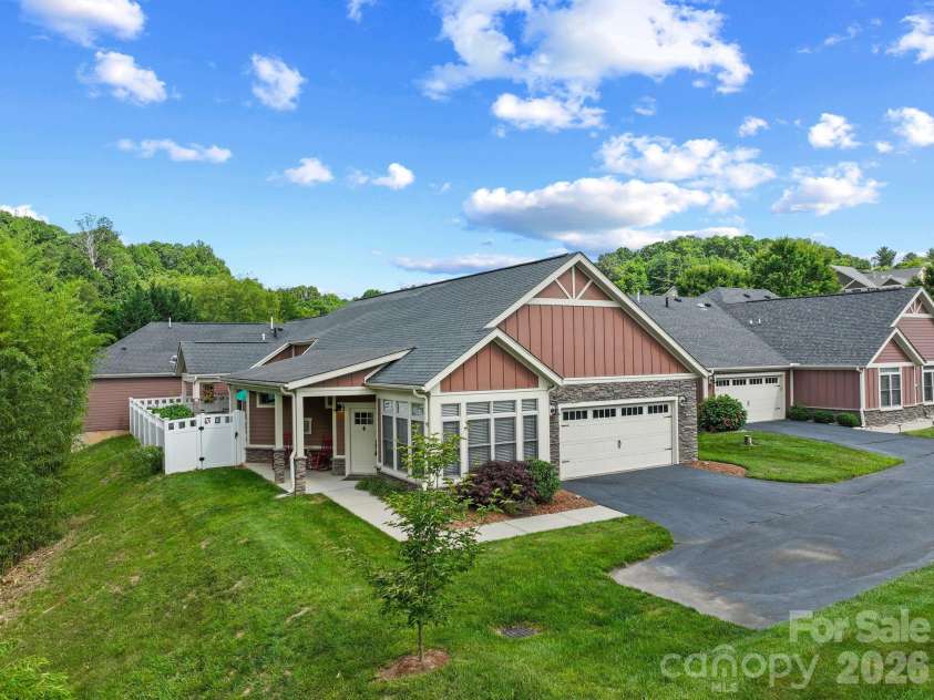 19 Westfield Way, Candler, NC 28715.  MLS# CAR4397227, YatesRealty ID 38382. 